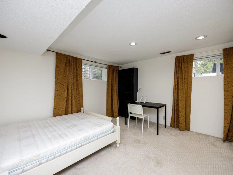 1427 Appin Road, North Vancouver, BC, V7J 2T4 - 32