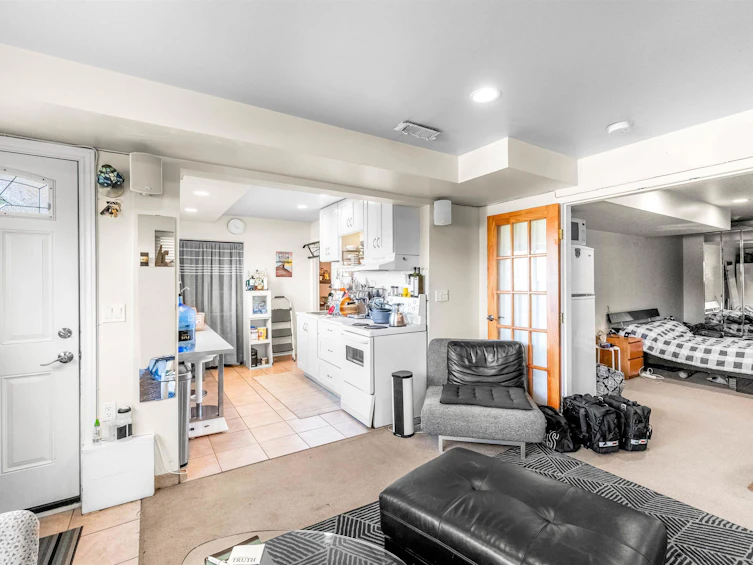 82 Warrick Street, Coquitlam, BC, V3K 5L4 - 16