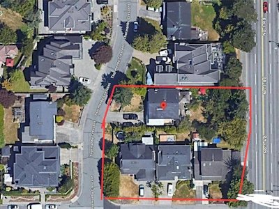 3991 Moresby Drive - 2