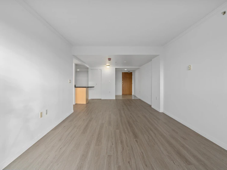 1602-6611 Cooney Road, Richmond, BC, V6Y 4C5 - 3