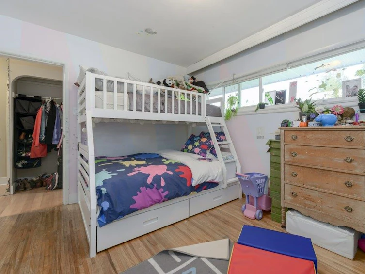 748 Alderson Avenue, Coquitlam, BC, V3K 1V1 - 12