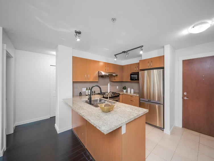 211-9299 Tomicki Avenue, Richmond, BC, V6X 0C5 - 13