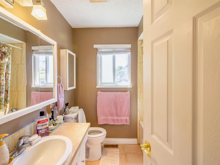 3680-3682 Godwin Avenue, Burnaby, BC, V5G 3S1 - 26