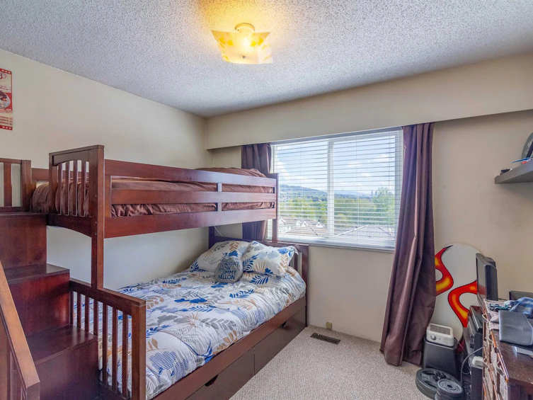 3680-3682 Godwin Avenue, Burnaby, BC, V5G 3S1 - 9