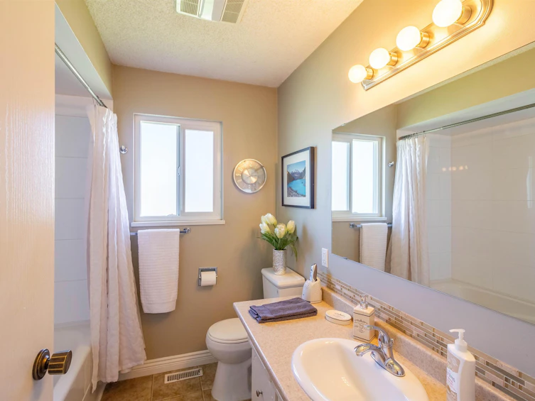 3680-3682 Godwin Avenue, Burnaby, BC, V5G 3S1 - 11
