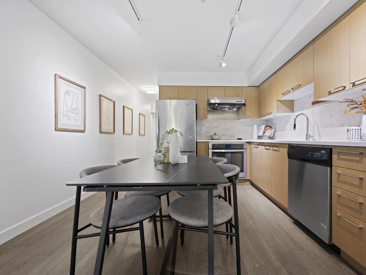 202-688 East 18th Avenue, Vancouver, BC, V5V 4C3 - 8