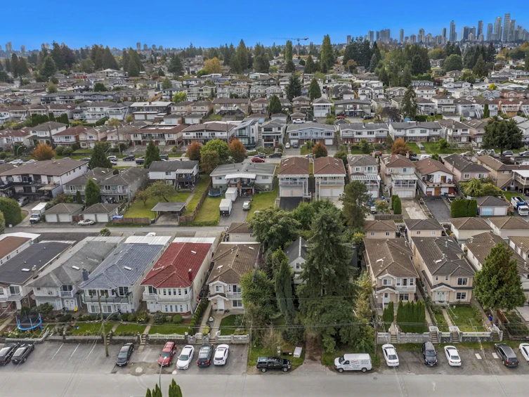 5406 Manor Street, Burnaby, BC, V5G 1B7 - 16