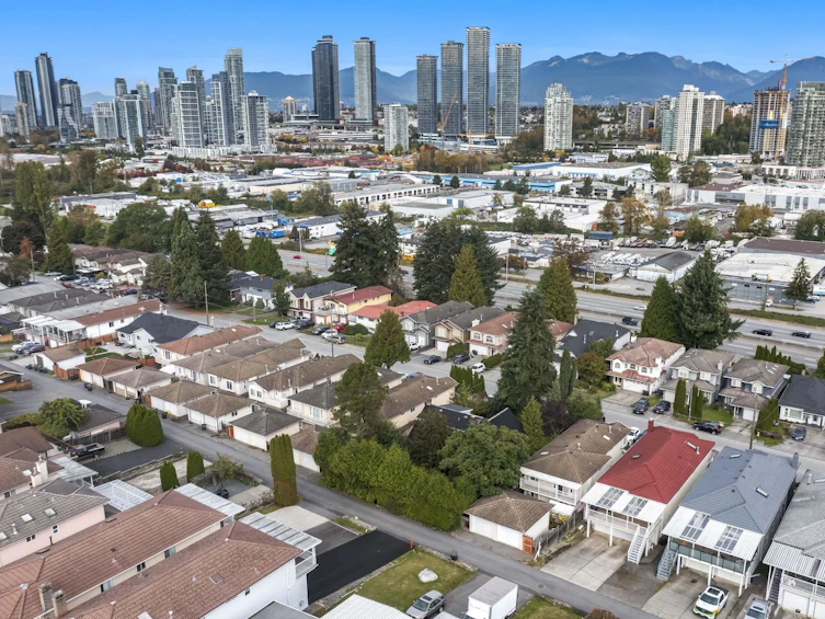 5406 Manor Street, Burnaby, BC, V5G 1B7 - 22