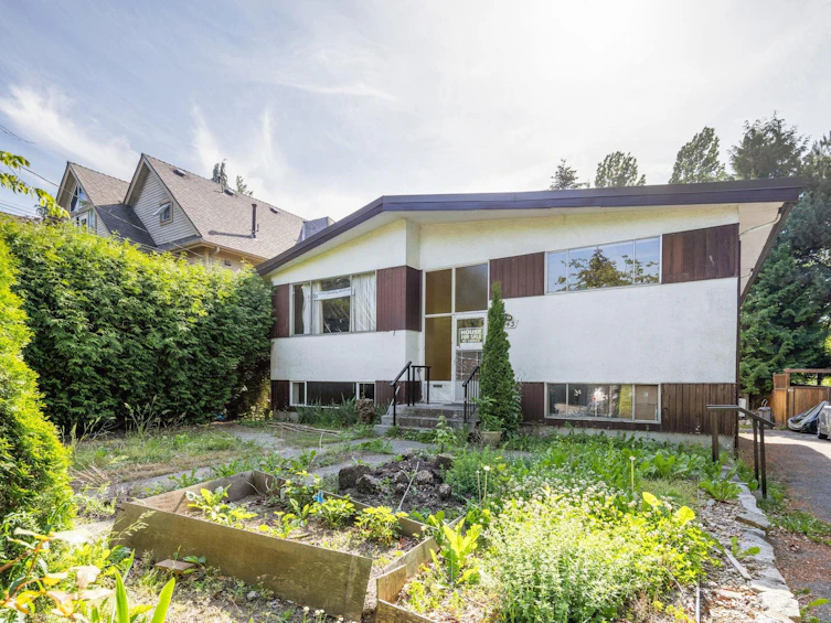 3343 Fleming Street, Vancouver, BC, V5N 3V6 - 2