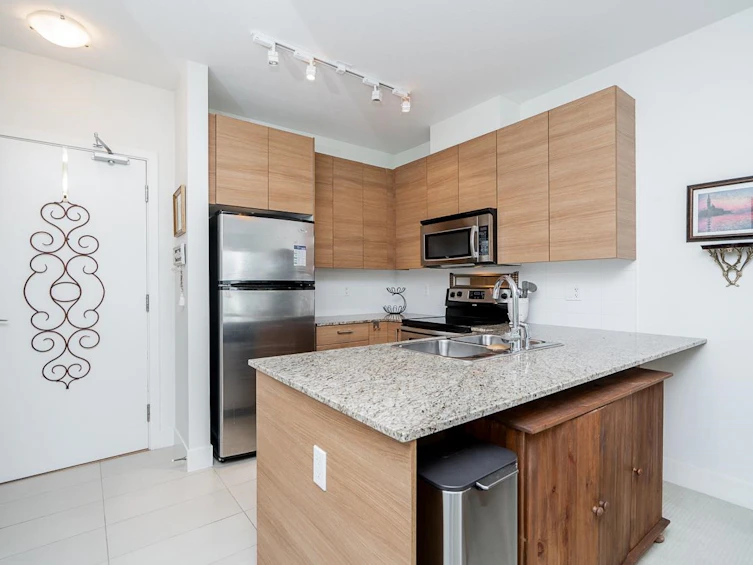 313-5788 Sidley Street, Burnaby, BC, V5J 5E5 - 12