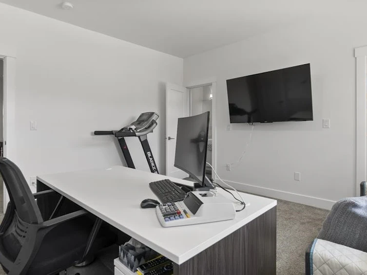 10048 172a Street, Surrey, BC, V4N 6V8 - 35