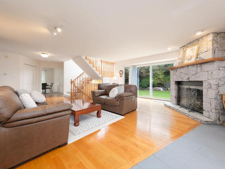 4138 St. Georges Avenue, North Vancouver, BC, V7N 1W8 - 9