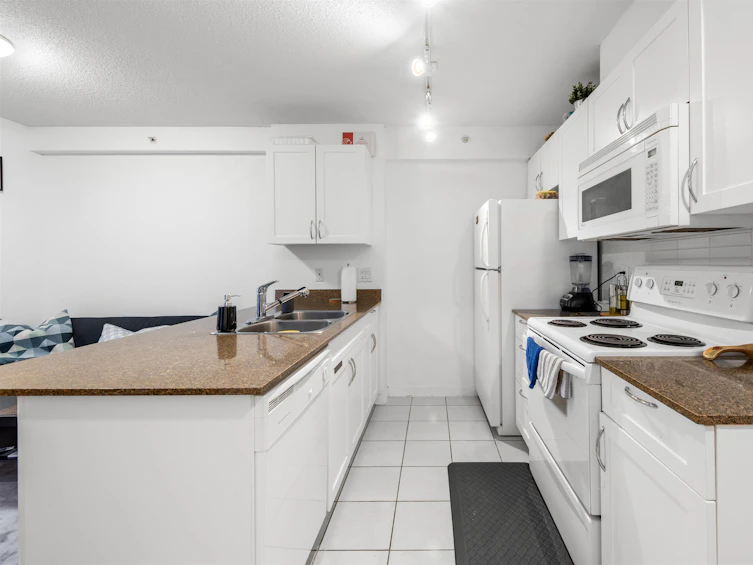 1112-933 Hornby Street, Vancouver, BC, V6Z 3G4 - 7