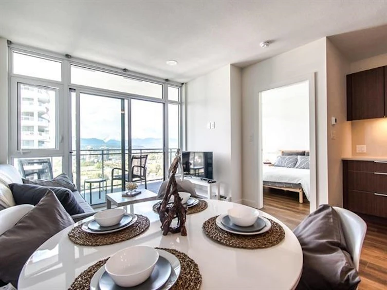 1901-13308 Central Avenue, Surrey, BC, V3T 0M4 - 7