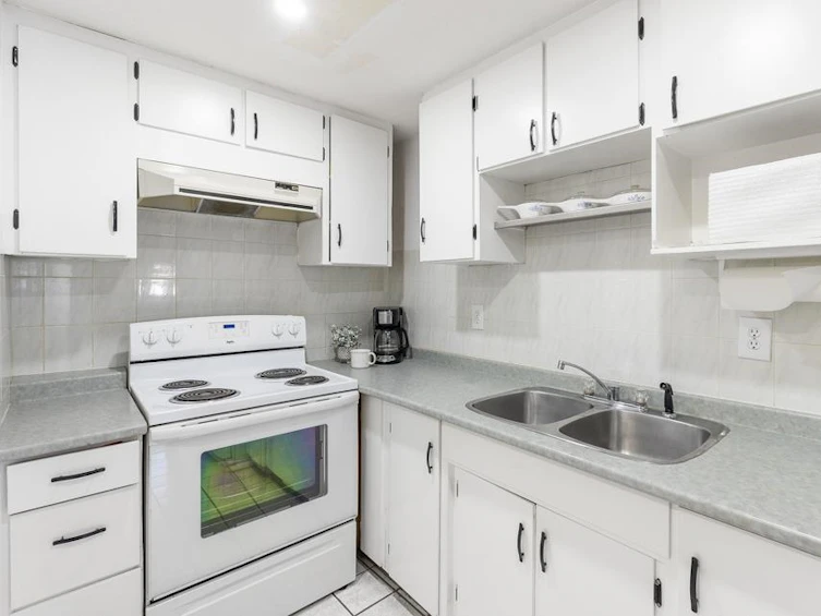 13894 80b, Surrey, BC, V3W 9B4 - 24