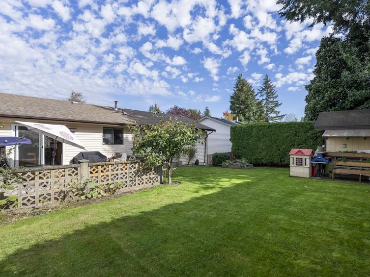 13894 80b, Surrey, BC, V3W 9B4 - 30