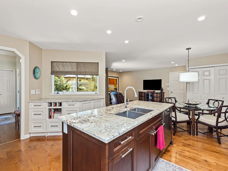 1-1878 Southmere Crescent, Surrey, BC, V4A 6W9 - 6