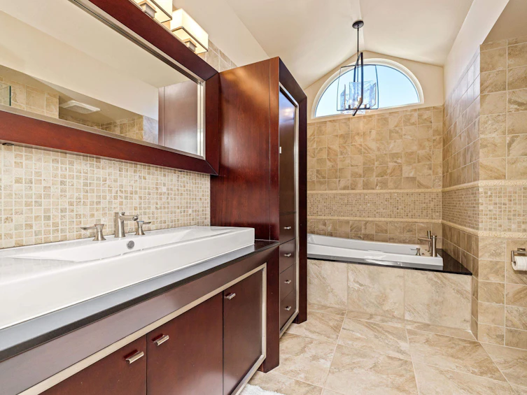 1-1878 Southmere Crescent, Surrey, BC, V4A 6W9 - 26