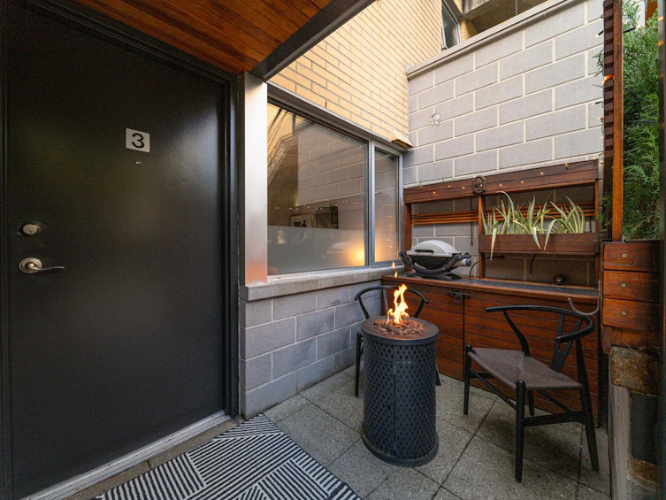 3-2088 W 11th Avenue, Vancouver, BC, V6J 2C9 - 2