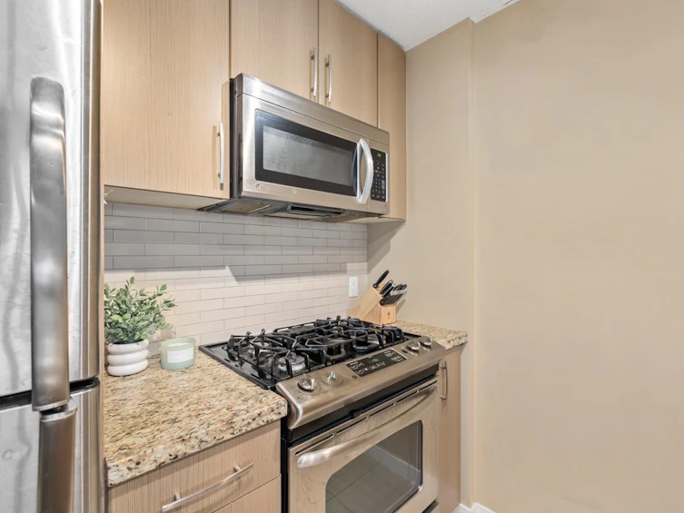 2709-660 Nootka Way, Port Moody, BC, V3H 0B7 - 9