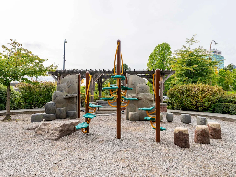 115-7058 14th Avenue, Burnaby, BC, V3N 1Z2 - 23