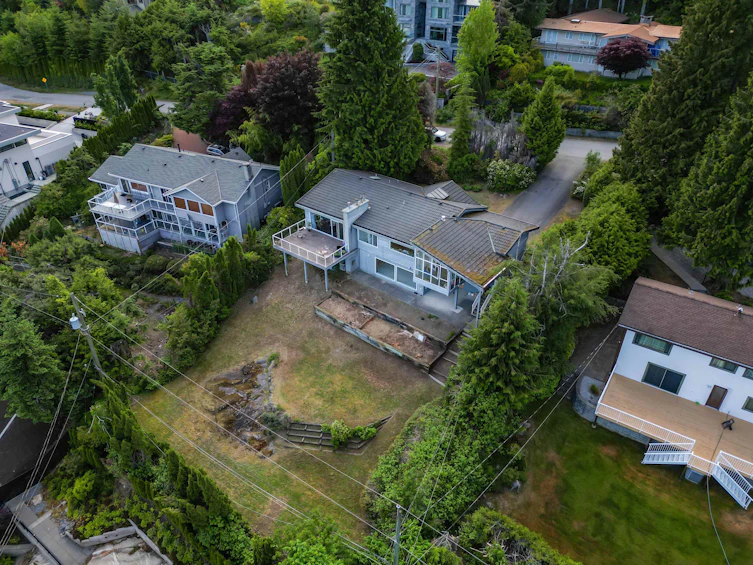 1031 Millstream Road, West Vancouver, BC, V7S 2C6 - 38