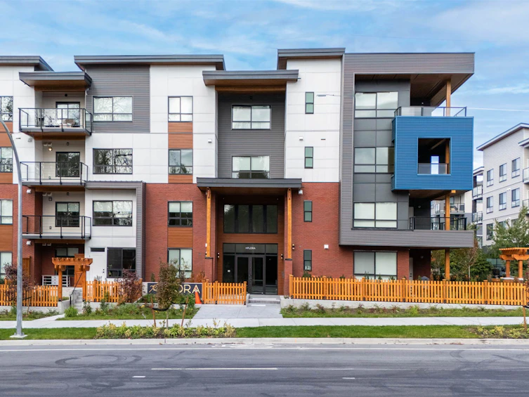 215-20286 72b Avenue, Langley, BC, V2Y 3X4