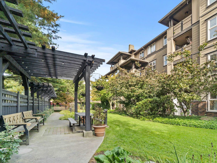301-808 Sangster Place, New Westminster, BC, V3L 5W3 - 4