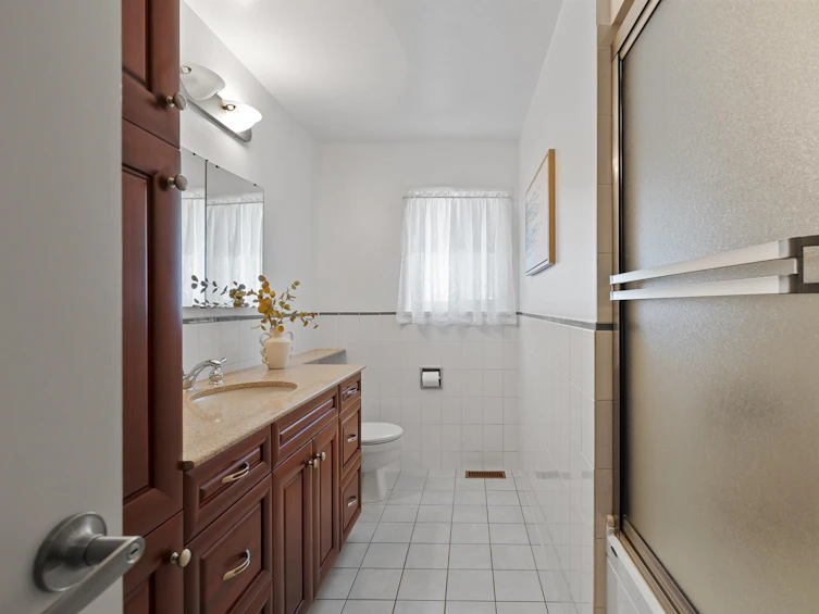 1784 Mary Hill Road, Port Coquitlam, BC, V3C 2Z7 - 38