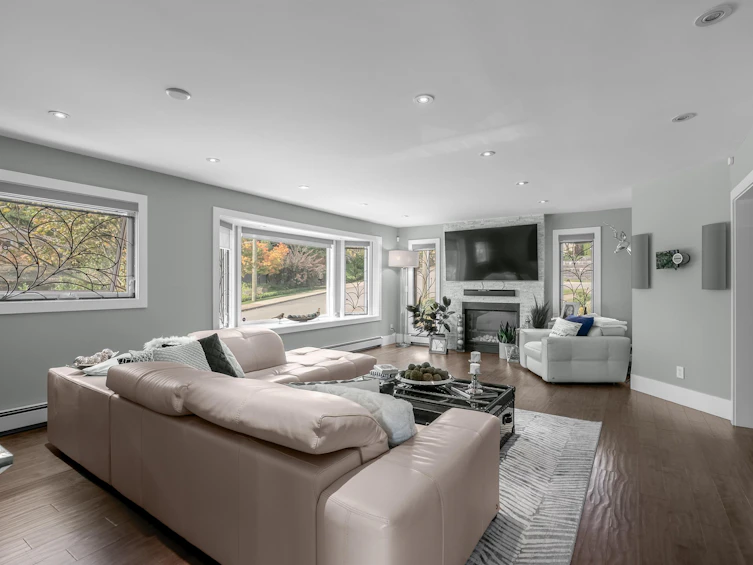 5110 Ewart Street, Burnaby, BC, V5J 2W2 - 4