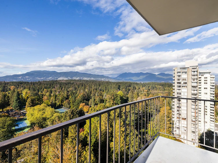 2304-2055 Pendrell Street, Vancouver, BC, V6G 1T9 - 2