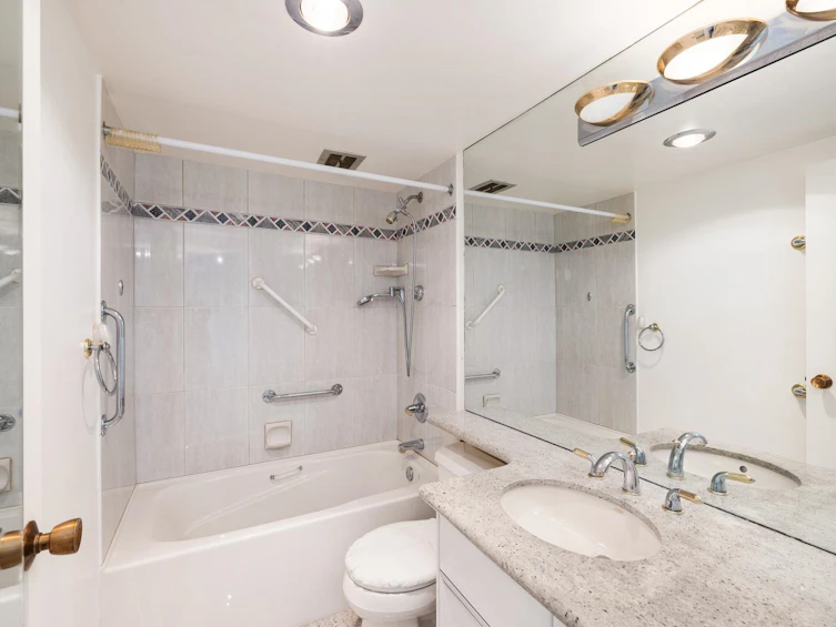 2304-2055 Pendrell Street, Vancouver, BC, V6G 1T9 - 15