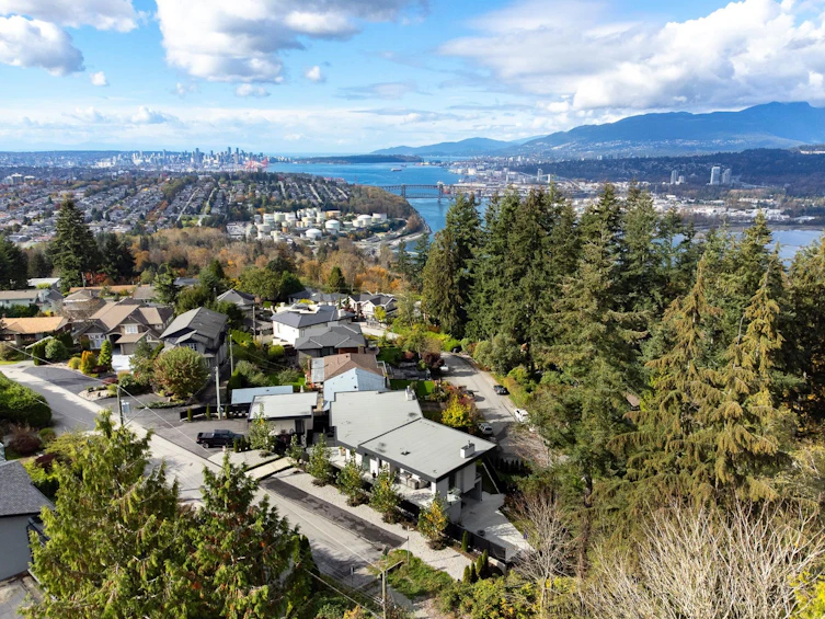 5188 Harbour View Road, Burnaby, BC, V5B 1C9 - 37