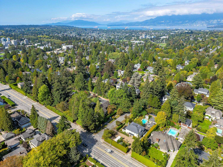 1691 W 41st Avenue, Vancouver, BC, V6M 1X9 - 30