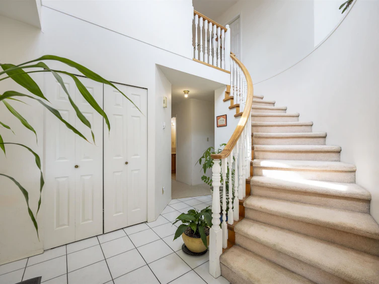 2683 Tempe Glen Drive, North Vancouver, BC, V7N 4K5 - 3