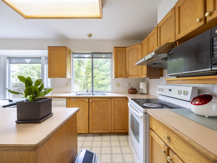 2683 Tempe Glen Drive, North Vancouver, BC, V7N 4K5 - 9