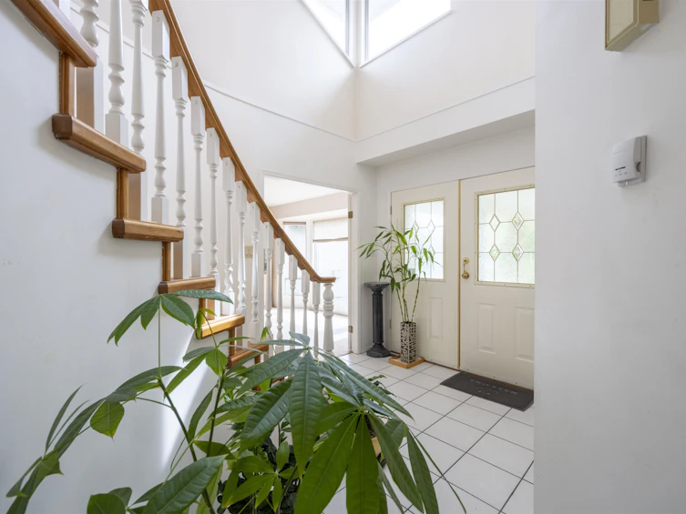 2683 Tempe Glen Drive, North Vancouver, BC, V7N 4K5 - 4