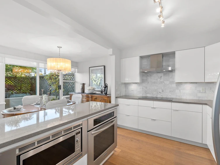 204-1555 Eastern Avenue, North Vancouver, BC, V7L 3G2 - 12