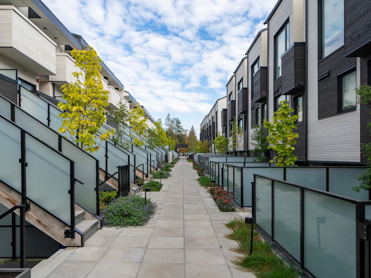 228-650 E 2nd Street, North Vancouver, BC, V7M 1E1 - 4