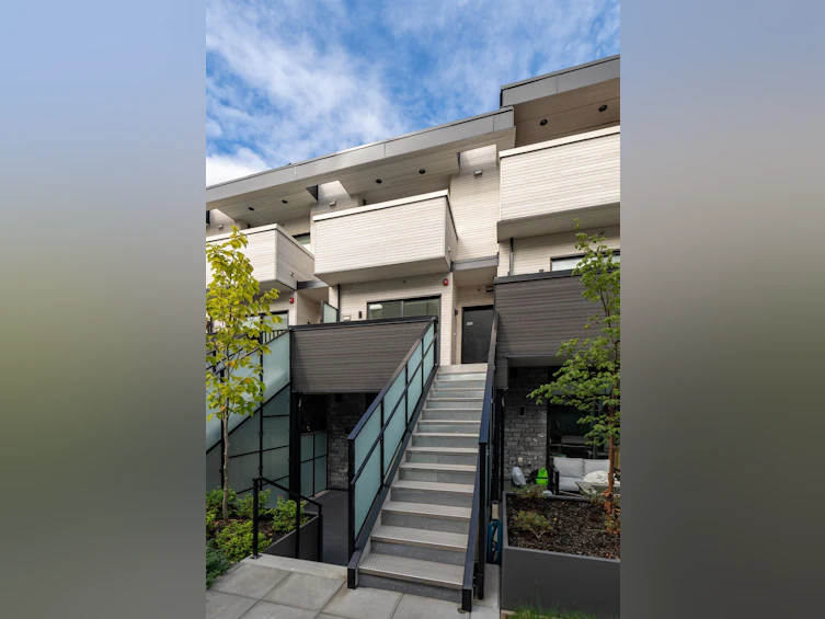 228-650 E 2nd Street, North Vancouver, BC, V7M 1E1 - 5
