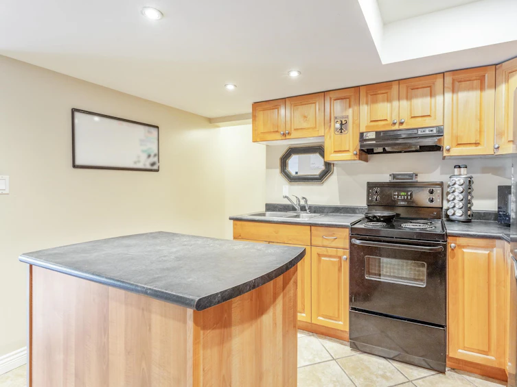 554 Richmond Street, New Westminster, BC, V3L 2Y3 - 24