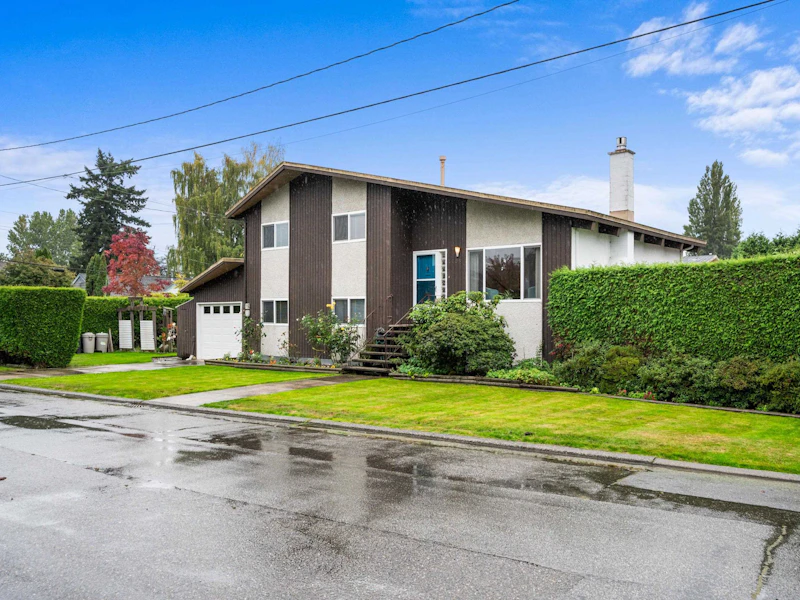 4705 47th Avenue, Delta BC V4K 1P5