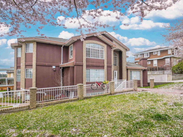 7693 Dow Avenue, Burnaby, BC, V5J 3X5 - 2