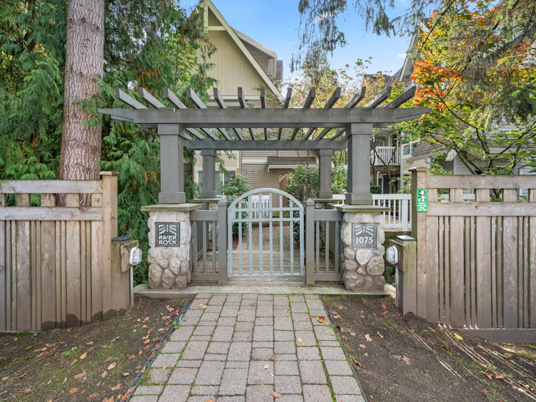 1-1075 Lynn Valley Road, North Vancouver, BC, V7J 1Z6 - 3