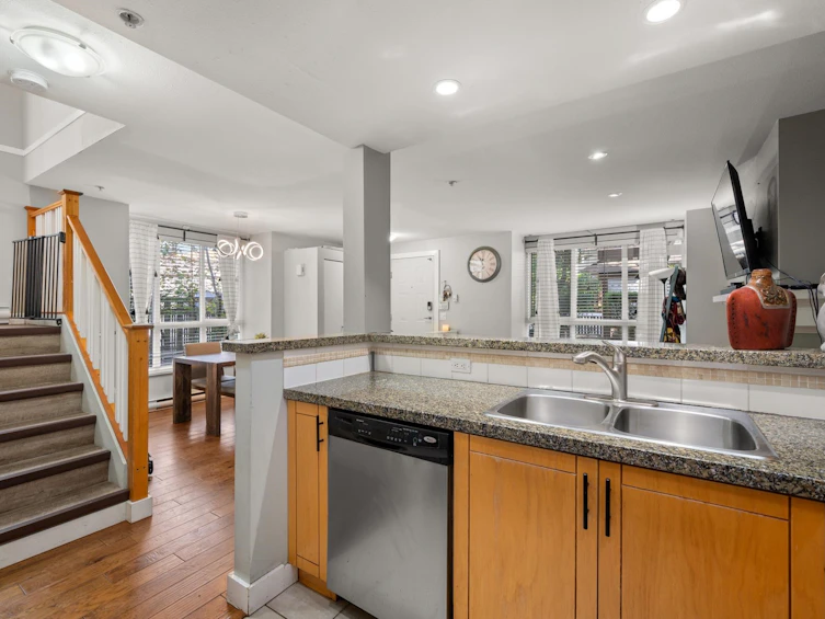 1-1075 Lynn Valley Road, North Vancouver, BC, V7J 1Z6 - 14