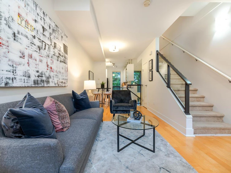 3655 Commercial Street, Vancouver, BC, V5N 4G1 - 3