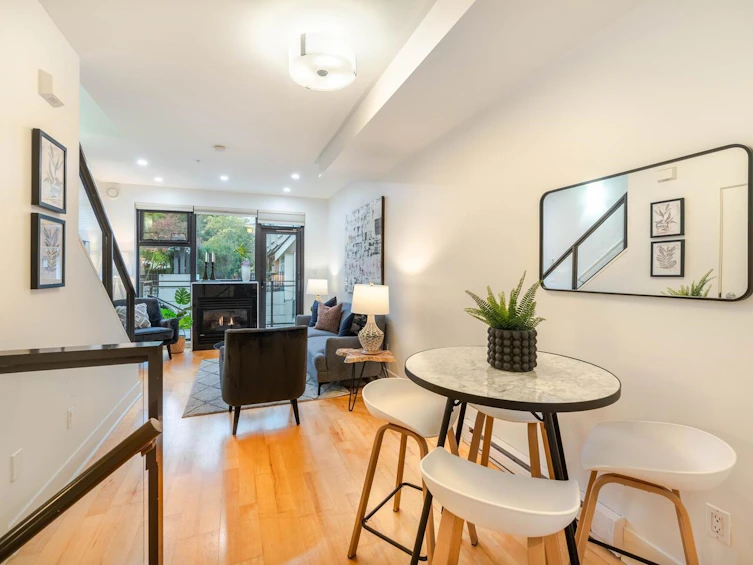 3655 Commercial Street, Vancouver, BC, V5N 4G1 - 5