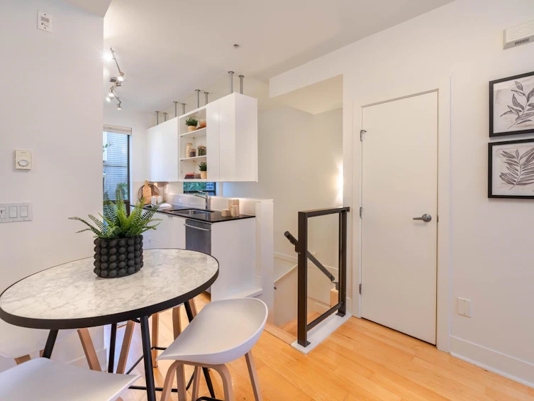 3655 Commercial Street, Vancouver, BC, V5N 4G1 - 16