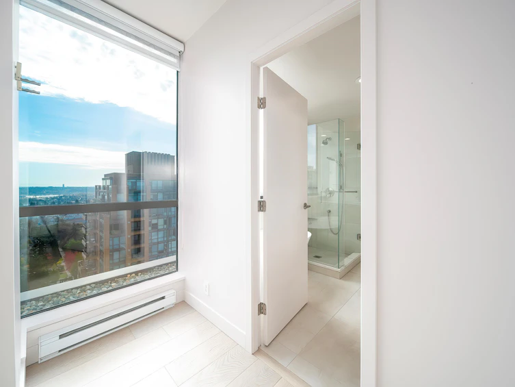 2101-7368 Sandborne Avenue, Burnaby, BC, V3N 5C5 - 18