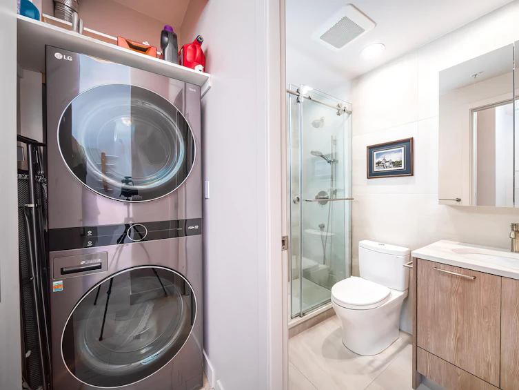 2101-7368 Sandborne Avenue, Burnaby, BC, V3N 5C5 - 21
